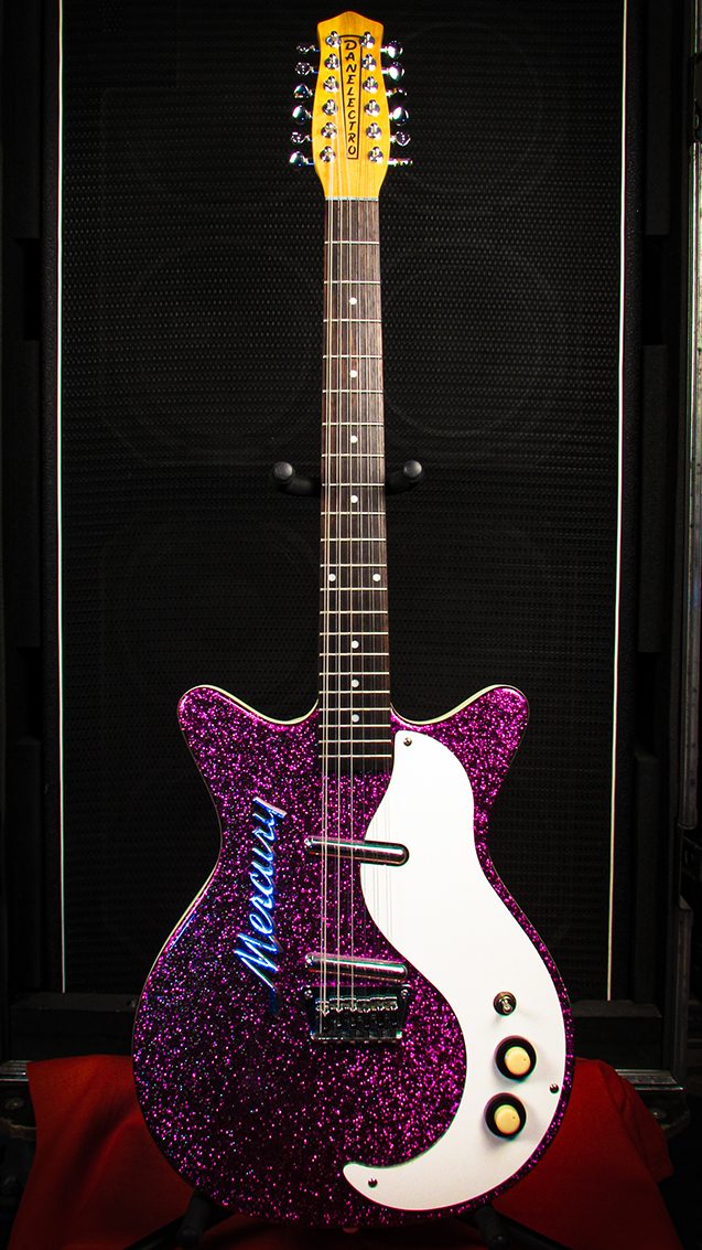 Guitarra Danelectro de doce cuerdas